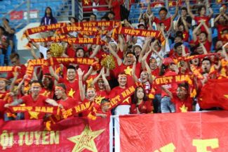 Những người đẹp truyền lửa cho U23 Việt Nam
