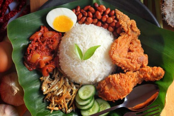 Ăn bốc và 6 phong cách ẩm thực độc đáo tại Indonesia
