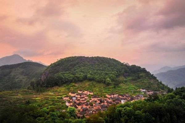 Du Lịch Trung Quốc Ghé Làng Chengiao - Ngôi Làng Hơn 1000 Năm Tuổi