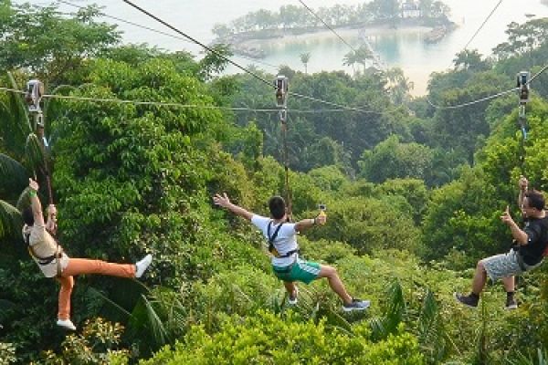 Những trò chơi mạo hiểm du khách không nên bỏ lỡ khi du lịch Singapore