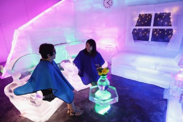 Độc Đáo Cách Trốn Nóng Trong Bảo Tàng Băng Của Người Hàn Quốc