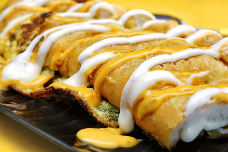 Bánh Roti John