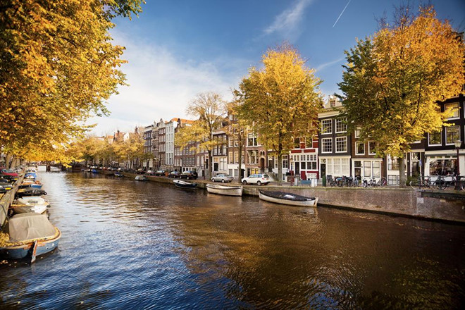 Amsterdam mùa thu